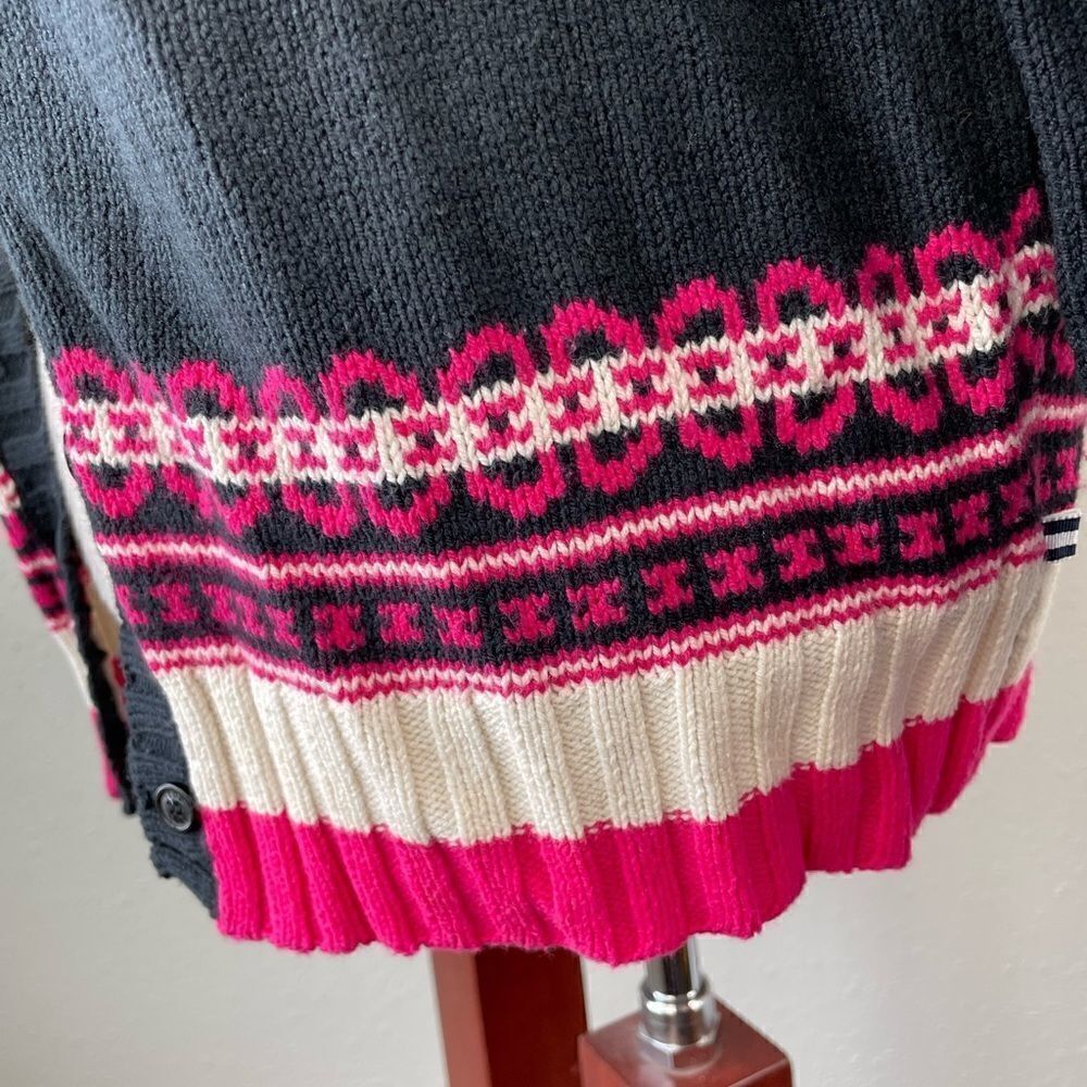 IZOD Cardigan Sweater Size S EUC - Picture 5 of 8
